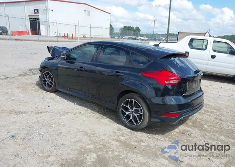 2015 Ford Focus Se z USA, uszkodzony, nr VIN 1FADP3K23FL386827